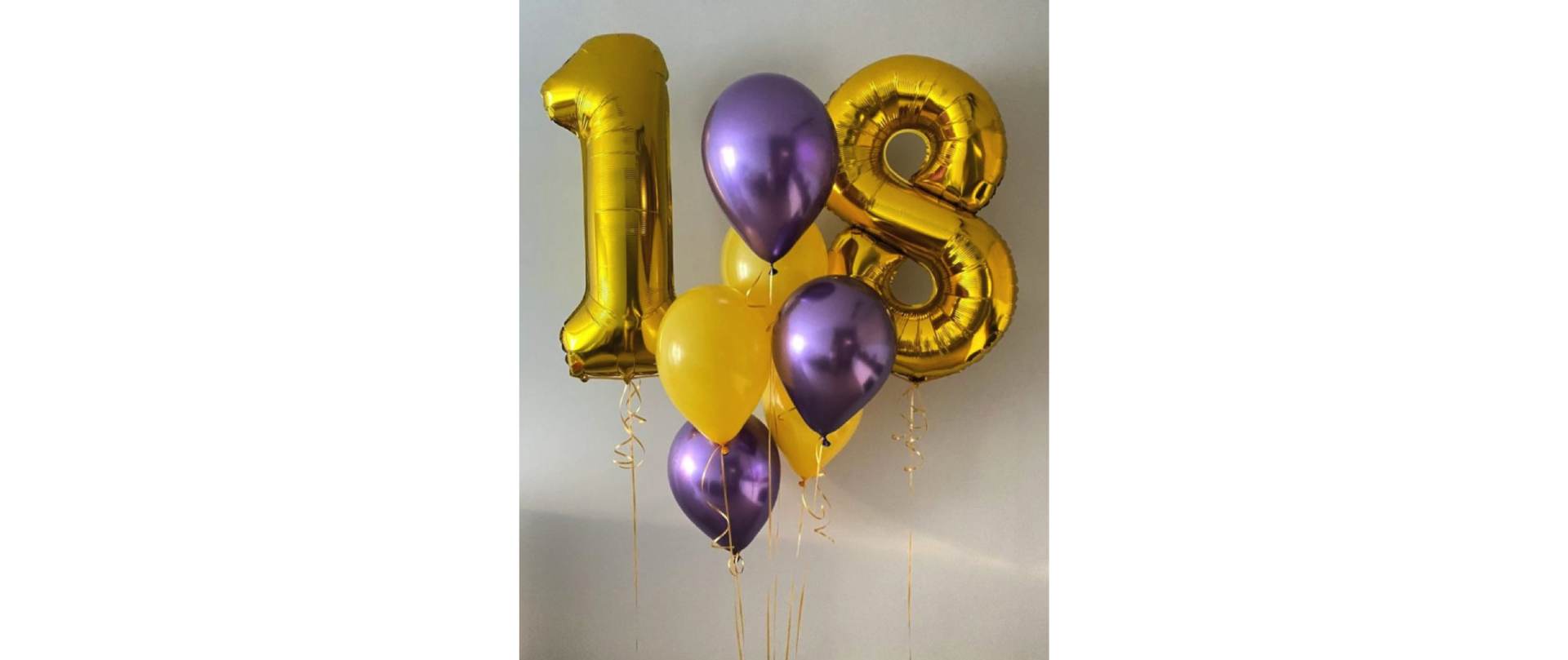 Bukiet z helem w żółtym i fioletowym kolorze z cyframi 18