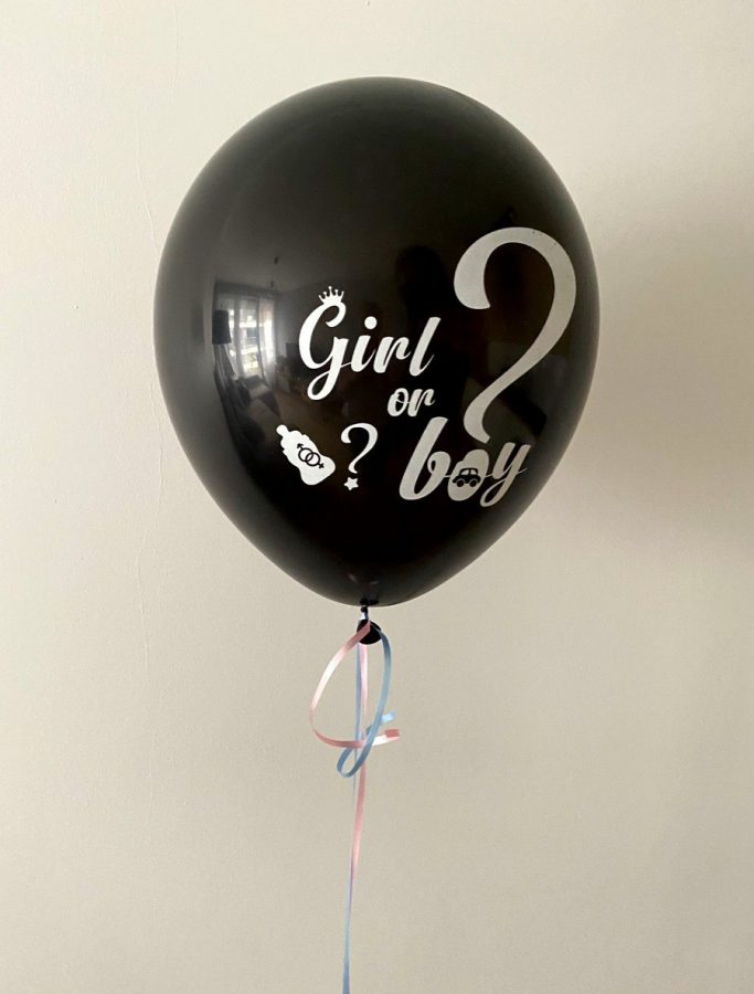 Balon z nadrukiem „girl or boy”?