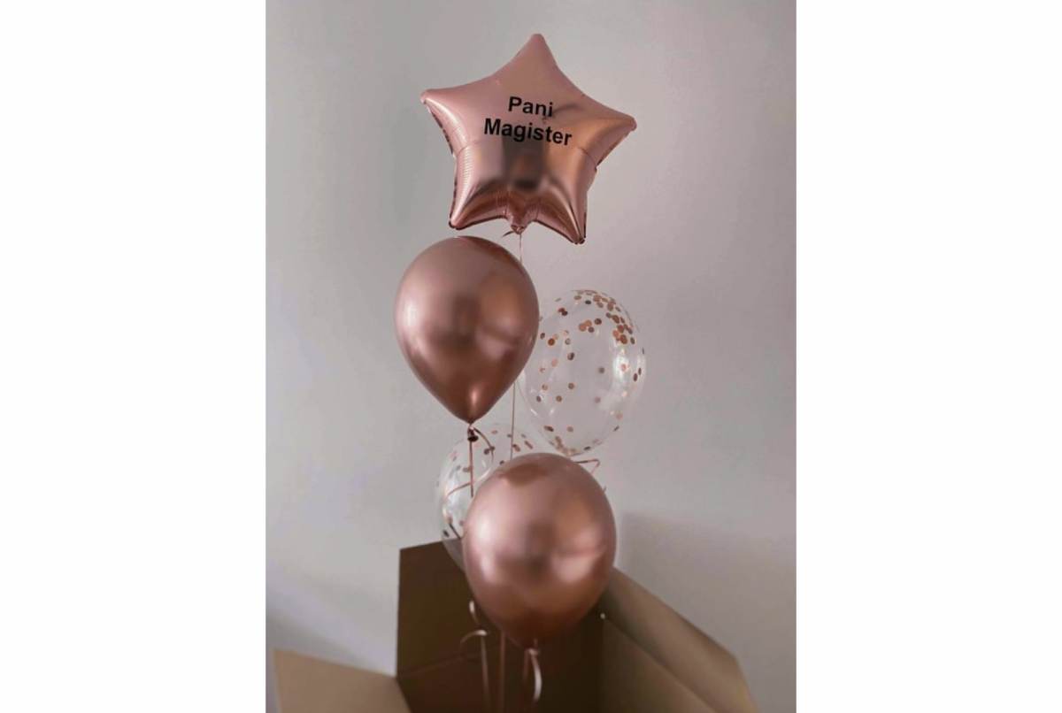 Balony w kolorze rose gold w bukiecie z helem