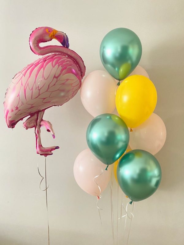 Balony w zielonym i różowym kolorze z flamingiem