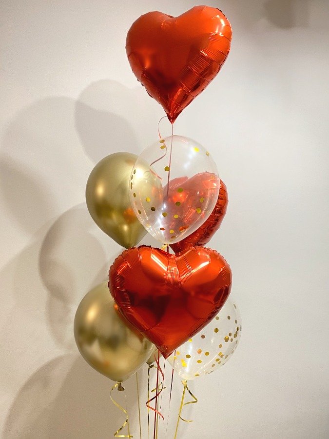 Trzy serca foliowe w bukiecie balonowym