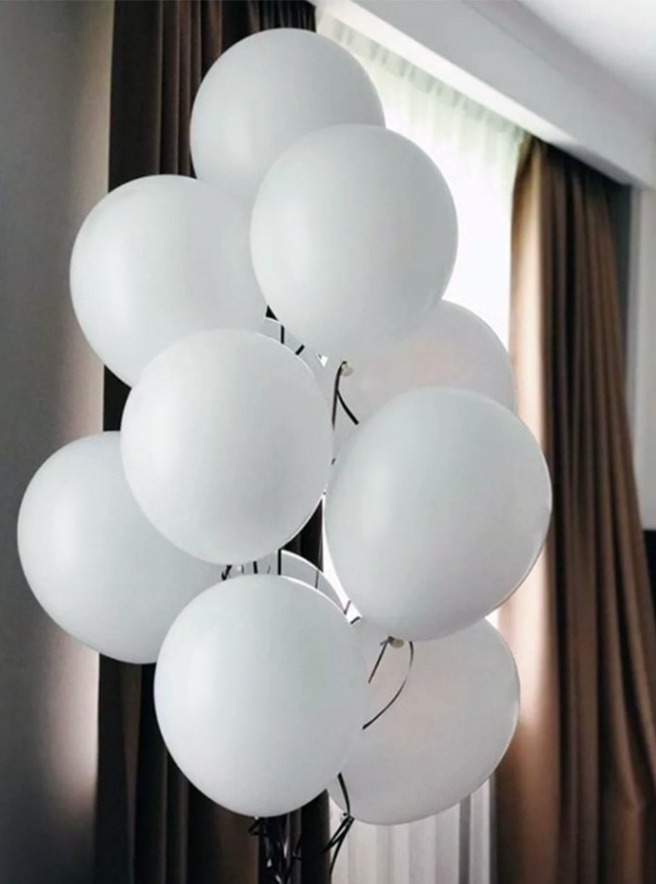 Bukiet balonowy z białych balonów lateksowych