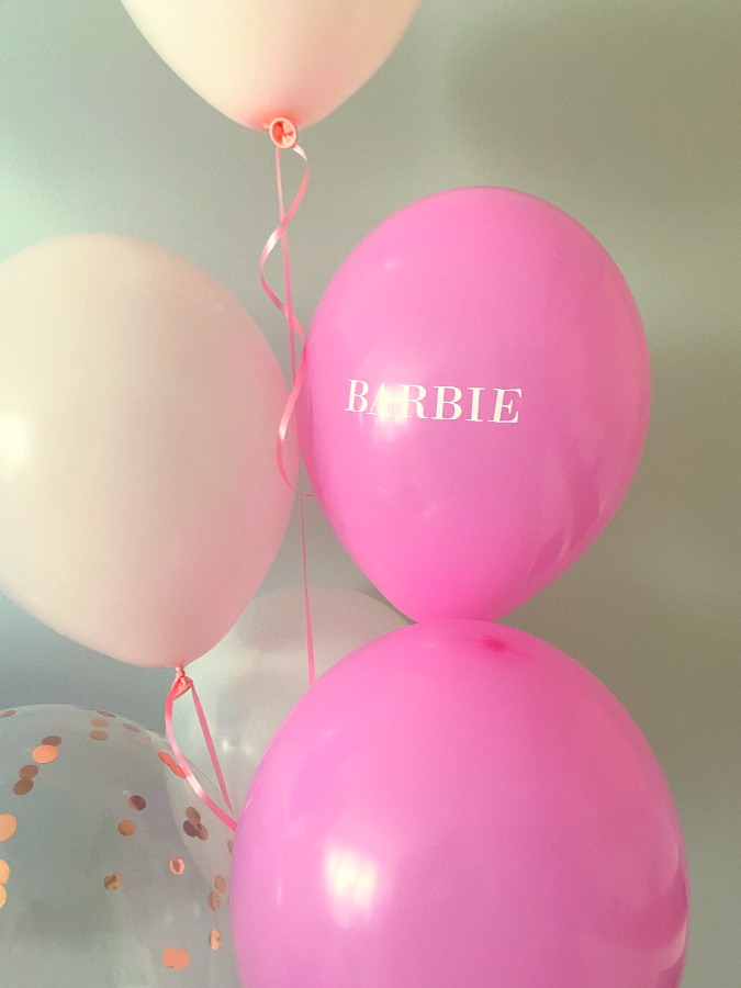 Balon różowy z napisem Barbie