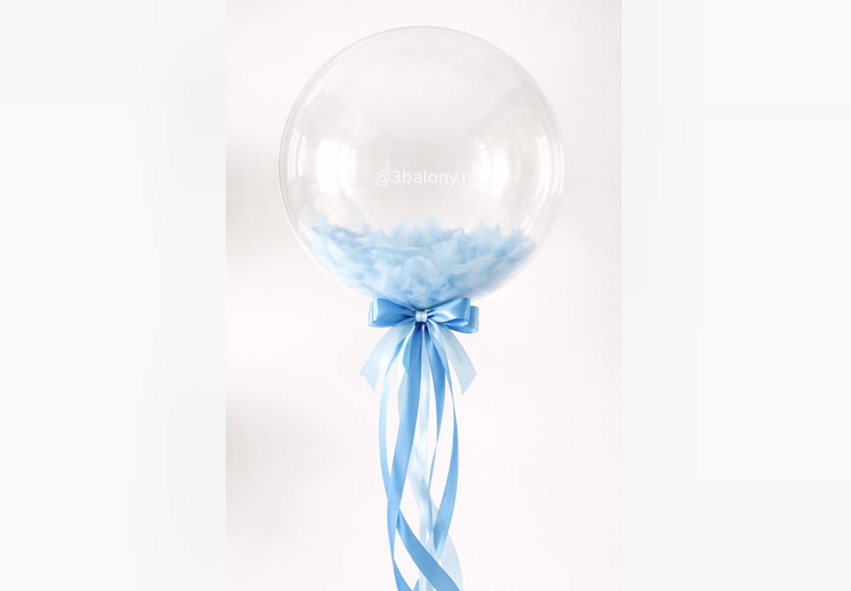 Balon z niebieskimi piórkami