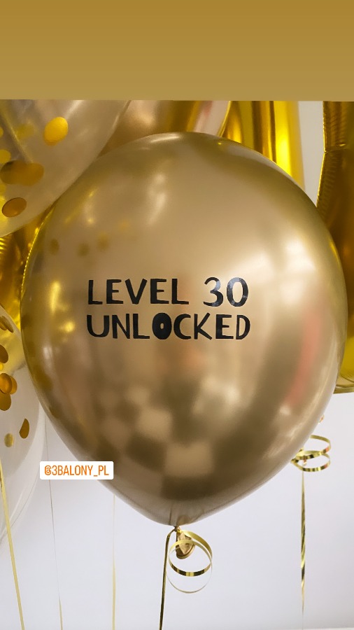 Balon z napisem Level 30 unlocked