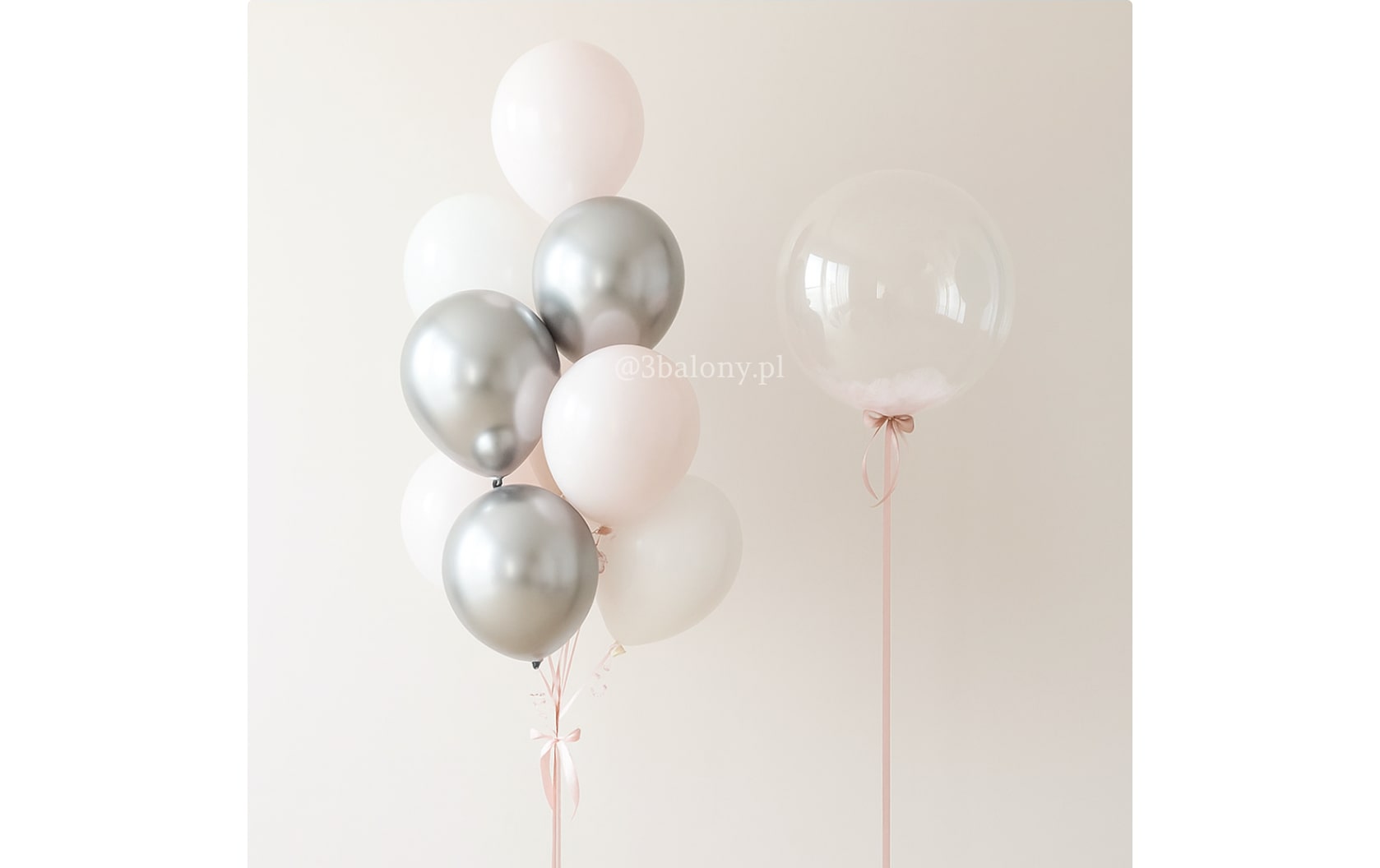 Zestaw balonów z balonem wypełnionym różowymi piórkami