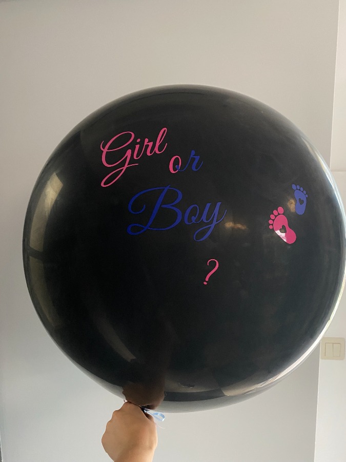 Duży balon czarny z napisem boy or girl? w dwóch kolorach