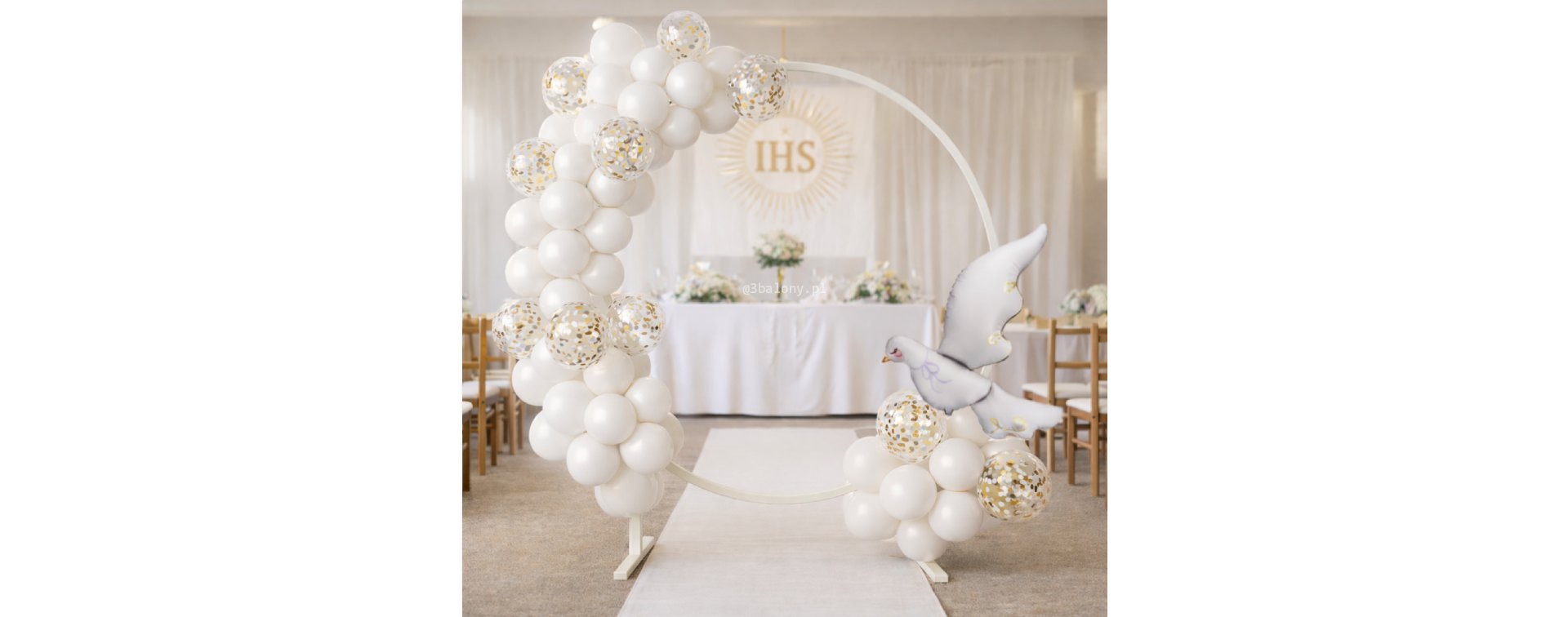 Girlanda balonowa na I Komunię z gołąbkiem